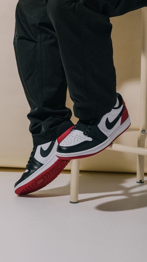 Varsity Red Jordan Outfit, Red Air Jordan 1 Outfit, Air Jordan 1 Low Red, Jordan 1 Low Bred Toe, Jordan 1 Low Red, Jordan 1 Low Bred, Jordan 1 Black Toe, Nike Jordan 1 Low, Jordan Bred