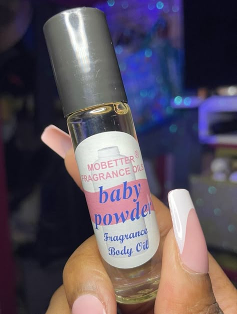 How To Smell Like Baby Powder, How To Smell Like A Baby, Body Hygiene Products, Body Oil Perfume, Powder Perfume, Scent Perfume, Serious Skin Care, Fragrances Perfume Woman, Body Hygiene