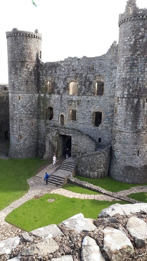 Harlech Castle, Eastnor Castle, Welsh Castles, Richard Ii, Uk Trip, Medieval Castles, Visit Wales, Snowdonia National Park, Architecture Board