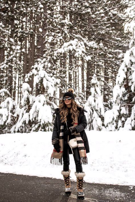 Winter Adventure Outfit, Winter Outfits Snow, Winter Mode Outfits, Colorado Outfits, Winter Outfits Cold, Adventure Outfit, Snow Outfit, Outfit Chic, Legging Outfits