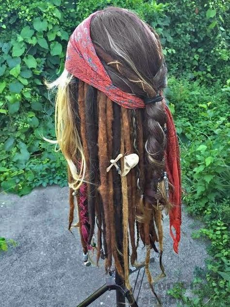 Jack Sparrow Drawing, Jack Sparrow Cosplay, Pirate Makeup, Pirate Hair, Theater Mom, Jack Sparrow Costume, Pirate Props, Old Age Makeup, Pirate Halloween