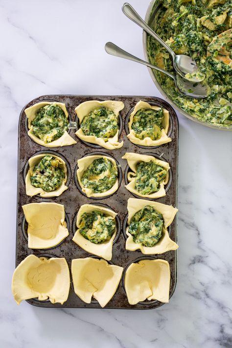 Spinach Artichoke Pastry, Mediterranean Brunch, Spinach Puffs Recipe, Spinach Puffs, Spinach Puff Pastry, Spinach Puff, Cheesy Spinach, Pastry Appetizer, Puff Recipe