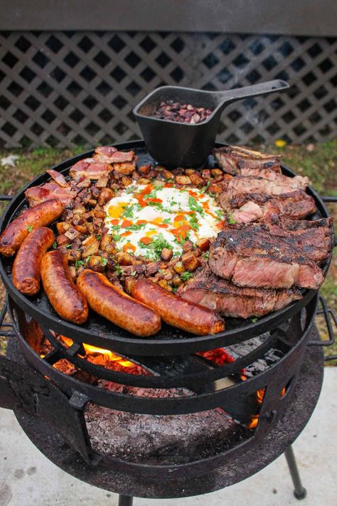 One Skillet Breakfast, Coffee Rubbed Steak, Smoked Corned Beef, Cowboy Food, Skillet Breakfast, Over The Fire Cooking, Cowboy Steak, Bacon Potatoes, Cooking Over Fire