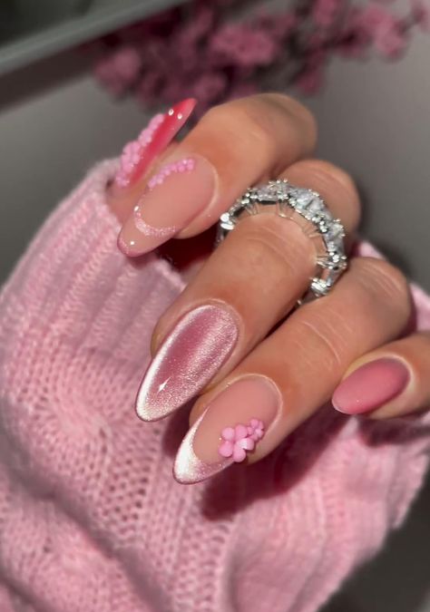 25 2024 Almond Nails to Inspire You Nails Trendy 2024, Nails 2024 Almond Shape, Nails 2024 Almond, Almond Nails 2024, Gel X Nail Designs Almond, Almond Nails August 2024, Almond Shape Nail Inspo 2024, Almond Nails Inspiration, Almond Nails September 2024