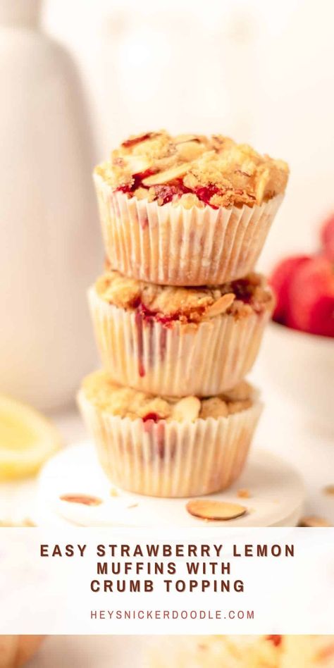 Strawberry Lemon Muffins with Crumb Topping Strawberry Muffins With Crumb Topping, Strawberry Lemon Muffins, Sour Cream Dipping Sauce, Easy Muffin Recipe, Strawberry Muffin Recipes, Chocolate Crumble, Pecan Sticky Buns, Crumb Muffins, Simple Muffin Recipe