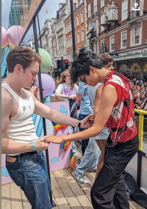 Will Gao, Kit Conor, Kit And Joe, Photo London, London Pride, Kit Conner, Joe Locke, Heartstopper Cast, Alice Book