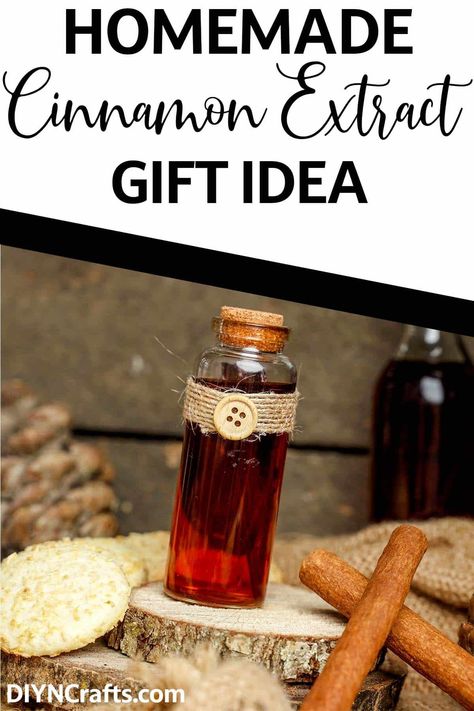 Homemade cinnamon extract is a great gift idea for any occasion. Not only is it easy to make, but it also looks great in decorative bottles. Homemade Cinnamon Extract, Cinnamon Infused Oil, Cinnamon Extract Recipes, How To Make Cinnamon Oil, Homemade Extracts Recipes, Diy Extracts, Cinnamon Extract, Diy Cinnamon, Cassia Cinnamon