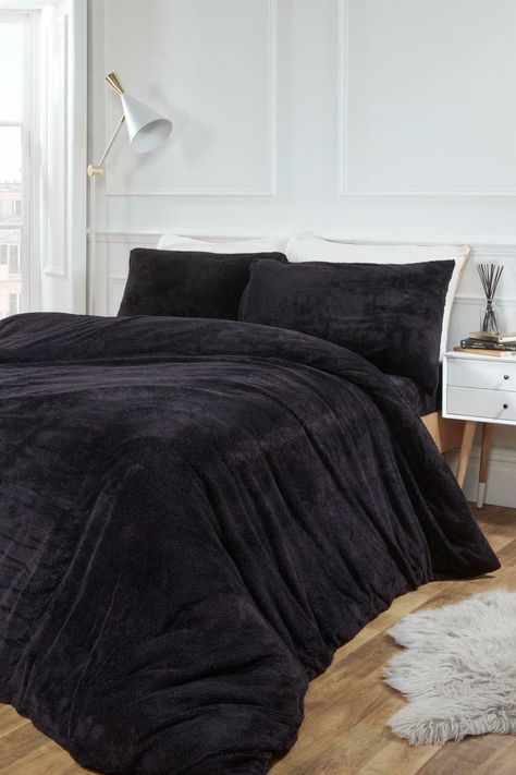 Brentfords Teddy Fleece Duvet Cover with Pillow Case Thermal Warm Bedding Set | #Bedding #BeddingSets #DuvetCovers Double Bedding Sets, Velvet Duvet, Black Duvet Cover, Luxury Duvet Covers, Warm Bed, Double Duvet, Teddy Fleece, King Bedding Sets, Soft Bedding