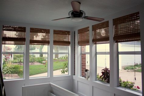 Sun Porch Window Treatments | Russet Street Reno: July 2010 Enclosed Porch Window Treatments, Tub Room, Porch Shades, Moving Ideas, Porch Diy, Porch Inspiration, Small Sunroom, Amazing Rooms, Porch Window