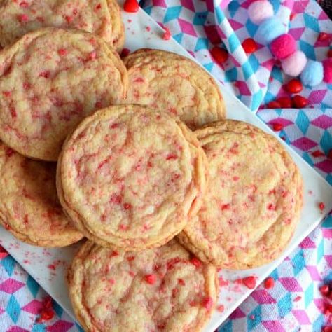 Valentine Cinnamon Heart Cookies - Lord Byron's Kitchen Melt Cookies, Bacon Cookies, Candy Melt, Cinnamon Hearts, Valentines Recipes Desserts, Cinnamon Candy, Low Carb Cheesecake, Valentine Desserts, Cookie Calories