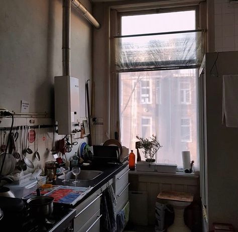 Bare Apartment Aesthetic, Tiny City Apartment, Trashed Apartment Aesthetic, Crappy Studio Apartment, Messy New York Apartment, Early 20s Apartment Aesthetic, Old Nyc Apartment Aesthetic, Dirty Apartment Aesthetic, Old City Apartment Interior