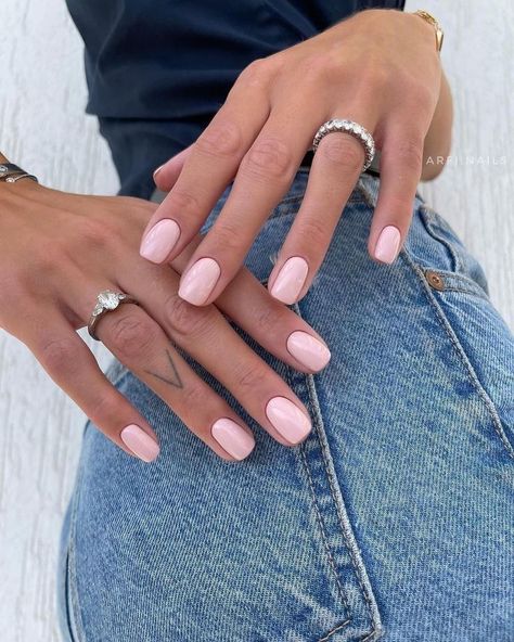 Pink Nails Classy Simple, Basic Short Nails, Fake Nails Short Square, Manicure Shellac, Nails Short Square, Square Press On Nails, Squoval Nails, Press On Nails Short, Short Square Nails