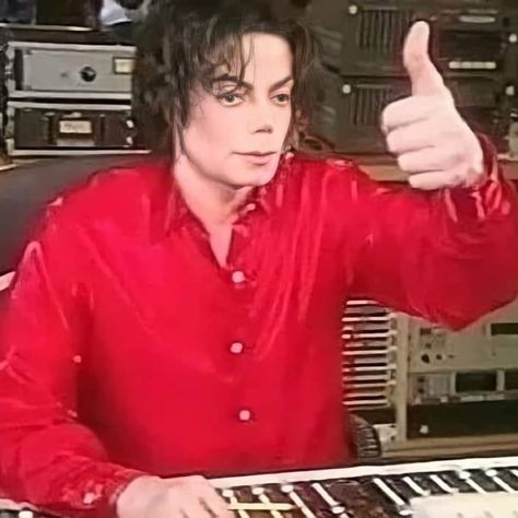 Michael Jackson Funny Face, Michael Jackson Hot, Michael Jackson Funny, Photos Of Michael Jackson, Michael Jackson Smile, Michael Jackson Pics, King Of Music, King Of My Heart, King Of Pops