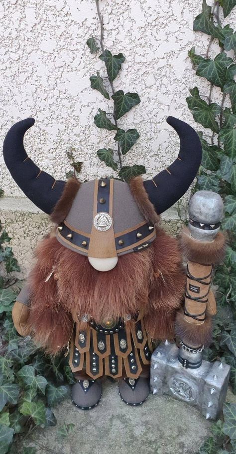 Viking Gnome, Viking Pattern, Scandinavian Gnomes, Diy Gnomes, Gnomes Crafts, Purim, Crafts To Do, Martha Stewart, Craft Room