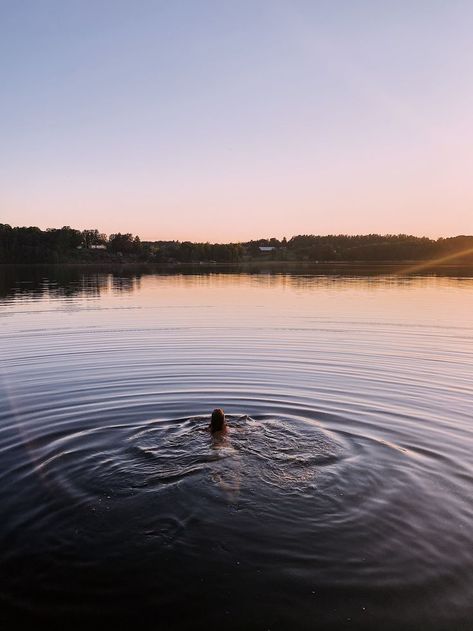 Welcome to Sweden. Where the sun never sets during summer, take a pink swim caused by the pink sky. Photography inspiration for your summer album. Late Night Swim, Welcome To Sweden, Lake Swimming, Night Swim, Swedish Summer, Summer Pics, Night Swimming, Pink Swim, Summer Swim