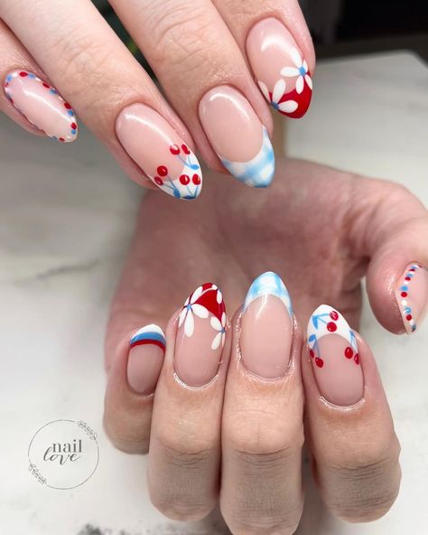 CARLI NELSON | NAIL ARTIST on Instagram: “This may be a new favorite 4th of July set! Inspired by @nailsby.hails Grand Canyon • Matty • Shaka • White Gel Paint • all from…” Cute 4th Of July Nails, 4th Of July Nail Designs, July Nail Designs, 4th Of July Nail, Patriotic Nails Design, Patriotic Nails, Usa Nails, Summer Nail Ideas, Gel Paint