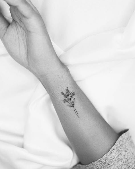 Wrist Bouquet Tattoo, Aesthetic Wrist Tattoos, Flower On Wrist Tattoo, Calmness Tattoo, Small Flower Wrist Tattoo, Wrist Floral Tattoo, Small Flower Tattoos On Wrist, Tattoo Flower Wrist, Simple Arm Tattoos For Women