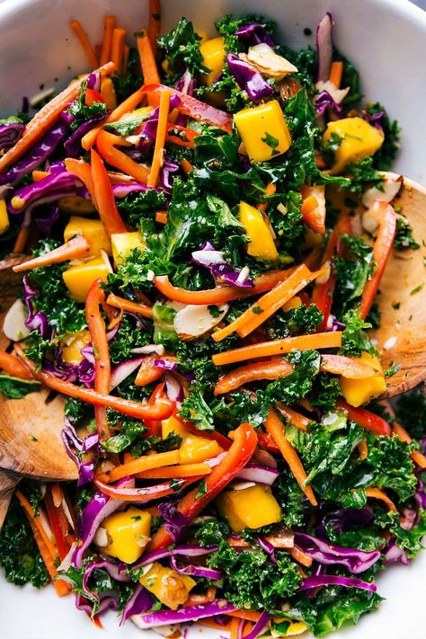 Veggie Kabobs, White Balsamic, Kale Salad Recipes, Citrus Salad, Kale Recipes, Dinner With Ground Beef, Mango Salad, Cabbage Salad, Balsamic Vinaigrette