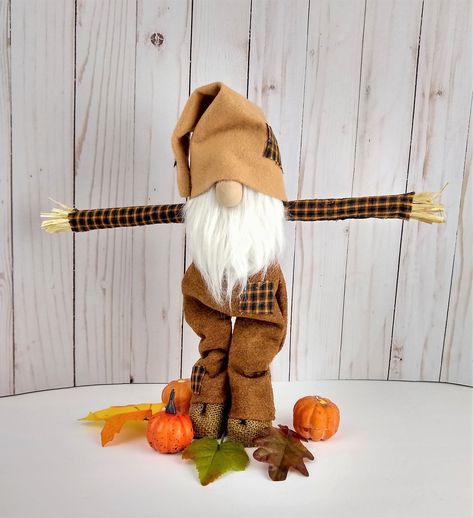 Scarecrow Gnome, Wood Scarecrow, Autumn Gnomes, Farmhouse Gnome, Gnome Fall, Fall Gnomes, Tray Decoration, Gnome Decor, Fall Gnome