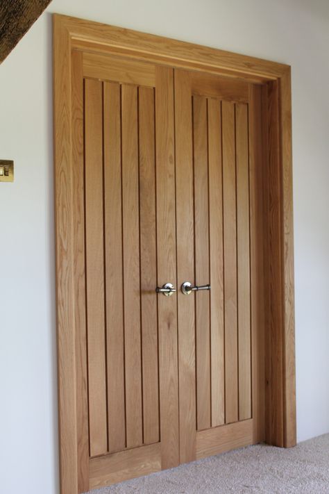 Mexicano Oak Door, Double Doors Mexicana, Solid Oak Mexicano Door. http://www.ukoakdoors.co.uk/mexicano-contemporary-solid-oak-door_p23637772.htm Internal Double Doors, Wooden Double Doors, Internal French Doors, Main Entrance Door Design, Front Door Design Wood, Double Doors Interior, Exterior Doors With Glass, Wooden Front Door Design, Wooden Main Door Design