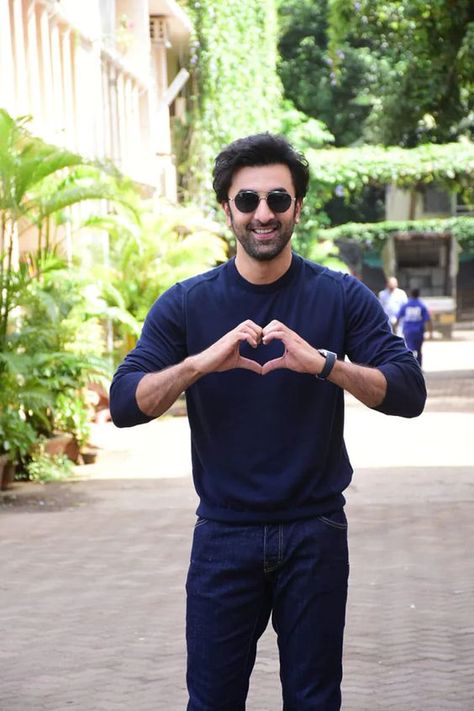 Ranbir Kapoor Brahmastra, Ranbir Kapoor Hairstyle, Kathak Dance, Indian Movie, Bollywood Couples, Mens Fashion Smart, Mood Instagram, Ranbir Kapoor, Alia Bhatt