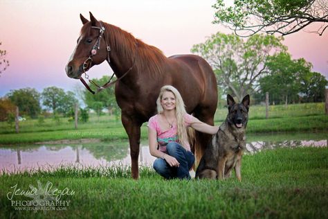 People, Cats and Horses Photography Portfolio | Dallas pet photographer Horse And Dog Senior Pictures, Horse And Dog Photography, Harley Photoshoot, Bestie Shoot, Equine Photography Poses, Erica Taylor, Horse Senior Pictures, Horse And Dog, Horse Photography Poses