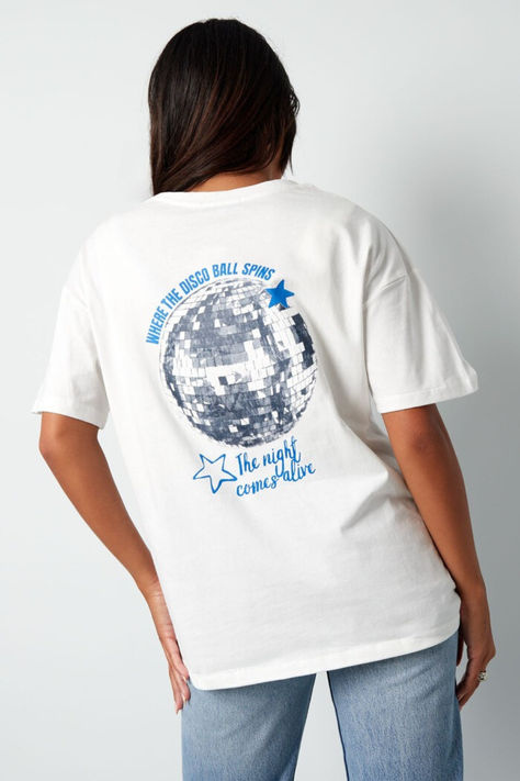 Step into the groove with our 'Where the Disco Ball Spins, the Night Comes Alive!' t-shirt. Perfect for beach days, city outings, or casual hangouts, this tee keeps your style lively and fun wherever you go. 🌟🌊🏙️ Shop now! #discoshirt #casualstyle #beachwear #citychic #graphictee #yehwang #yehwangwholesale Disco Ball Graphic, Disco Shirt, Disco Ball, Beach Days, City Chic, Beach Day, Casual Style, Graphic T Shirt, Graphic Tees