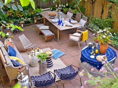 Patio backyard retreat Brooklyn Backyard, Bohemian Outdoor, Backyard Inspiration, Johor Bahru, Backyard Retreat, Urban Oasis, Outdoor Retreat, Paver Patio, Coastal Cottage