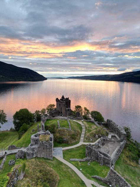 Urquhart Castle Urquhart Castle, Castle Scotland, Vacation Locations, Ireland Landscape, Scotland Castles, Edinburgh Scotland, Old Building, Scotland Travel, Scottish Highlands