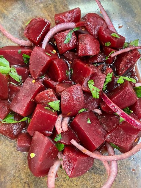 Italian Food Lovers | Beet salad! (Red beets, red onion, fresh parsley, red pepper flakes, olive oil, red wine vinegar) | Facebook Red Beets Salad, Beets Salad, How To Make Beets, Beet Salad Recipe, Olive Oil Salad, Mexican Comfort Food, Beet Salad Recipes, Olive Salad, Fresh Beets