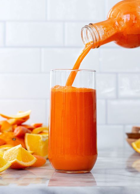 Home Remedies For Nausea, Carrot Ginger Juice, Carrot Juice Recipe, Orange Juice Recipes, Fresh Turmeric Root, Orange Smoothie, Fresh Turmeric, Nut Milk Bag, Ginger Turmeric