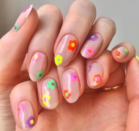 Level Up Your Nail Game With These Easy DIY Manicures | Fashionisers©