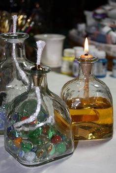 Easy Christmas Centerpieces, Patron Bottle Crafts, Christmas Centerpieces Ideas, Patron Bottles, Alcohol Bottle Crafts, Patron Bottle, Vintage Marbles, Liquor Bottle Crafts, Centerpieces Ideas