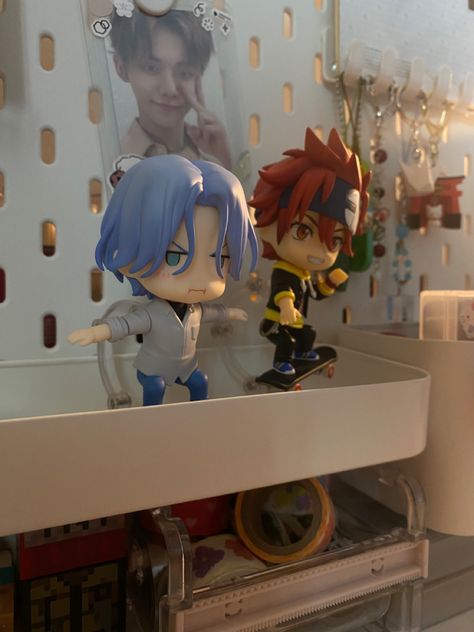 Nendoroid Room Ideas, Reki Nendoroid Sk8, Langa Aesthetic, Reki And Langa, Infinity Room, Sk8 Infinity, Aesthetic Objects, Otaku Room, Sk8 The Infinity