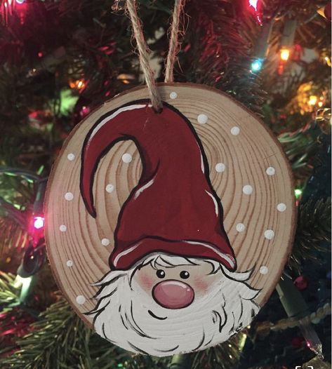 Decoracion Navidad Diy, Christmas Cricut, Diy Ornament, Rustic Ornaments, Painted Christmas Ornaments, Christmas Wood Crafts, Wood Slice Ornament, Wood Christmas Ornaments, Wooden Ornament