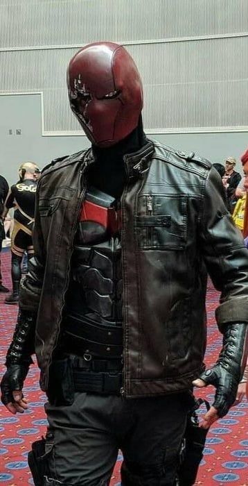 Red Hood Outfit, Jason Todd Cosplay, Red Hood Cosplay, Comicon Cosplay, Robin Cosplay, Rogues Gallery, Red Hood Jason Todd, Batman Costume, Dc Cosplay