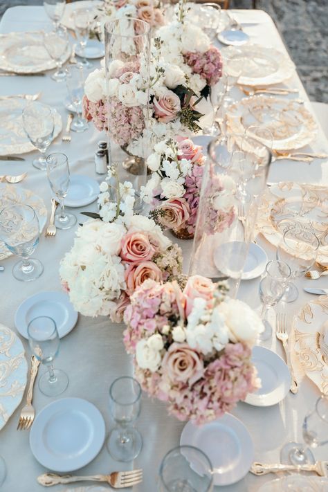 Pastel Pink Table Setting, Pastel Pink Wedding Decor, Dusty Rose Table Setting, Pink Wedding Table Settings, White And Pink Wedding Decor, Classy Pink Wedding, Rose Gold Table Setting, Pink Romantic Wedding, Rose Pink Wedding