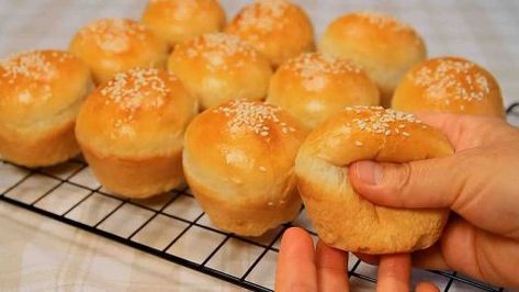 Potato Buns Recipe, Potato Bun Recipe, Soft Potatoes, Potato Buns, Cheese Buns, Amazing Food Videos, Gluten Free Recipes Bread, Buns Recipe, Potato Bread