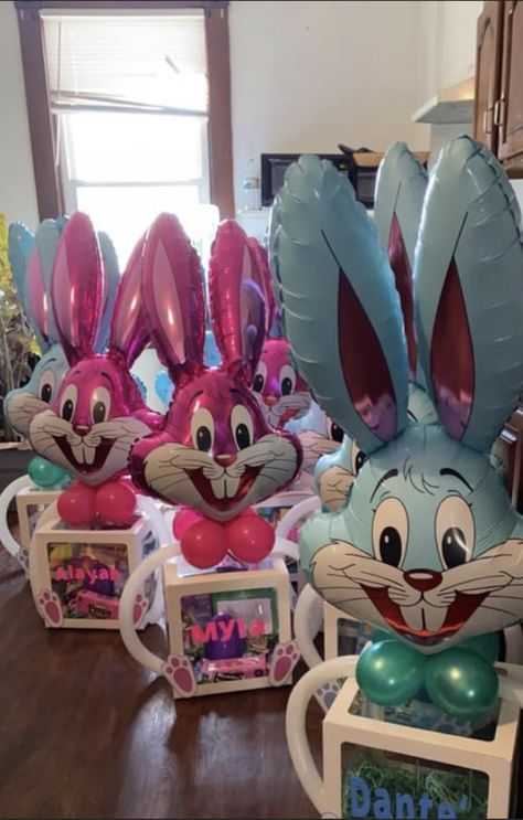 Easter Bunny Balloon Basket, Easter Balloon Bouquet Ideas, Fun Easter Basket Ideas For Kids, Easter Box Ideas For Kids, Easter Bunny Balloons, Creative Easter Basket Ideas For Kids, Easter Box Ideas, Easter Balloon Ideas, Balloon Easter Basket