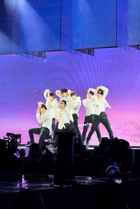 Manifesto World Tour, Enhypen Manifesto Day 1, Enhypen Concert, Enhypen Manifesto, Manifesto Day 1, Given Taken, Concert Vibes, Enhypen Ot7, Dream Concert