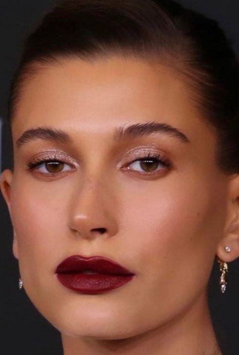 Navy Dress Red Lipstick, Brick Red Lipstick Makeup, Dark Red Lip Makeup Look Brown Eyes, Berry Lip Bridal Makeup, Mid Contrast Makeup, Bold Lipstick Makeup Looks, Berry Lipstick Makeup Look, Dark Red Lips Makeup, Makeup For Small Lips