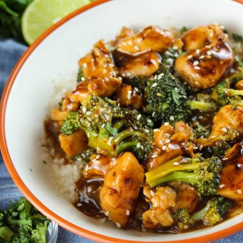 Copycat Panera Teriyaki Chicken & Broccoli Bowl - The Food Hussy Copycat Panera Teriyaki Chicken Bowl, Panera Teriyaki Chicken And Broccoli Bowl, Panera Teriyaki Chicken Bowl, Teriyaki Chicken And Broccoli Bowl, Chicken And Broccoli Bowl, Teriyaki Chicken And Broccoli, Broccoli Bowl, Cilantro Lime Brown Rice, Panera Recipes