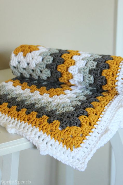 Crochet Lovey, Mustard Yellow and Gray Cotton Baby Blanket, Modern Baby Granny Square lovey - READY TO SHIP Crochet Blanket Grey, Crochet Blanket Border, Mittens Crochet, Modern Baby Blanket, Granny Square Haken, Lovey Crochet, Trendy Baby Blankets, Modern Crochet Blanket, Crochet Lovey