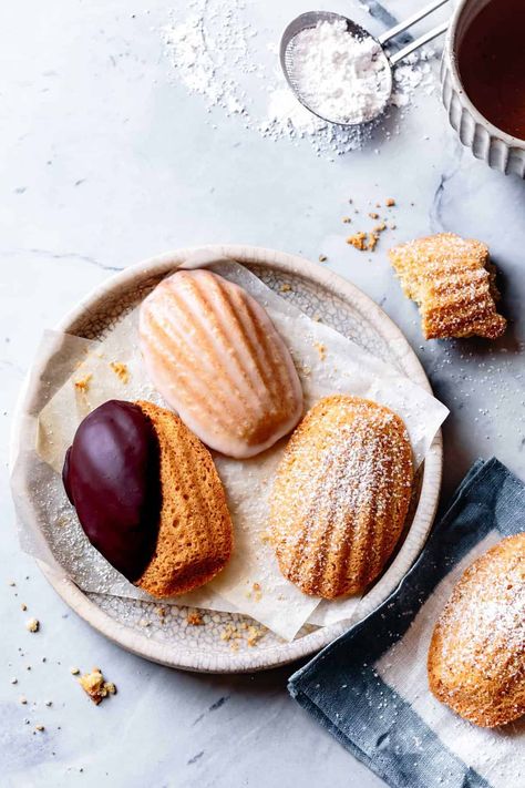 Gluten-free madeleines get big flavor from brown butter, vanilla, and almond flour. They may look fancy, but they're actually super simple to make in under an hour. Enjoy them dusted with powdered sugar, dipped in chocolate, or flavored with lemon zest and glazed. Bojon Gourmet, Madeleine Recipe, Gluten Free Graham Crackers, Buttery Shortbread Cookies, Cannoli, Gluten Free Cookies, Almond Recipes, Brown Butter, Gluten Free Desserts