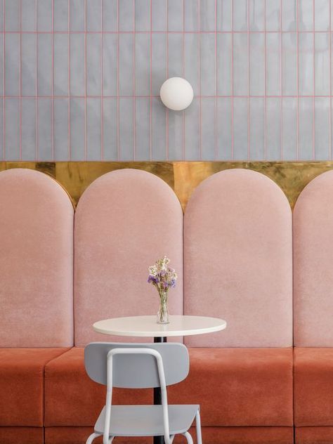 banquet seating Estilo Kitsch, Pastel Interior, Booth Seating, Banquette Seating, Retro Interior, Style Deco, Dark Interiors, Dining Nook, Boho Interior