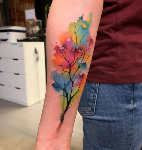 101 Best Watercolor Flower Tattoo Ideas You Have To See To Believe! - Outsons Watercolour Tree Tattoo, Feminine Watercolor Tattoos, Watercolor Tattoo For Women Unique, Water Paint Tattoo, Watercolor Tree Tattoo, Watercolor Flower Tattoos, Hummingbird Tattoo Watercolor, Watercolor Flower Tattoo, Unity Tattoo