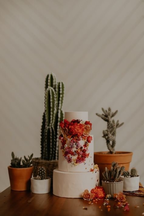 Frida Kahlo Inspired Wedding, Latin Inspired Wedding, Frida Kahlo Wedding, Latin Wedding, Mexican Inspired Wedding, Mexican Wedding Cake, Mexican Themed Weddings, Hacienda Wedding, Boda Mexicana