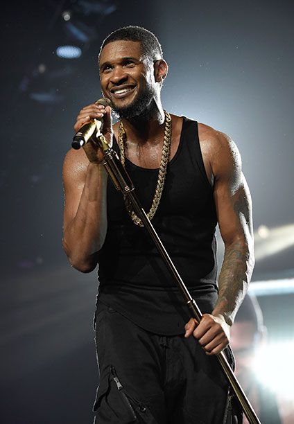 Usher through the years Rnb Aesthetic, Usher Raymond, Luther Vandross, Mashup Music, Sean John, Gq Magazine, American Music Awards, Hollywood Walk Of Fame, Walk Of Fame