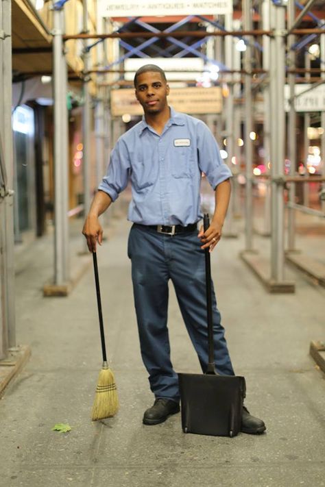 New York People, Plain People, Humans Of New York, Still I Rise, New York Photography, Photography Jobs, Artist Models, Cool Poses, Human Condition