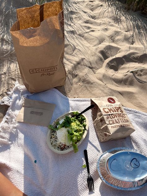 #sunset #beach #swim #lake #aesthetic #ootd #summerootd #chipotle Chipotle Bowl Aesthetic, Chipotle Aesthetic, Maddie Aesthetic, Chipotle Chips, Chipotle Burrito Bowl, Chipotle Bowl, Lake Aesthetic, Single Season, Beach Dinner